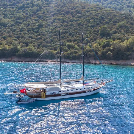 Life Is Life Πλωτό κατάλυμα Αλικαρνασσός